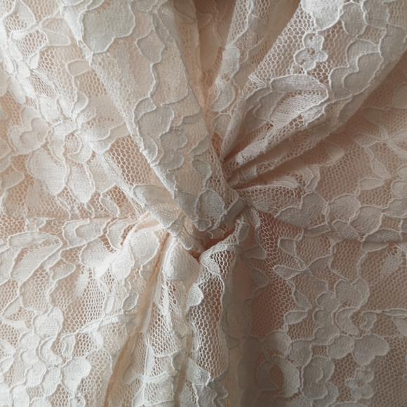 Donna Karan, Size Small, NWT Lace Camisole, Cream Colour - Picture 4 of 7